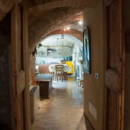 Charming Rustic House Gardone Riviera