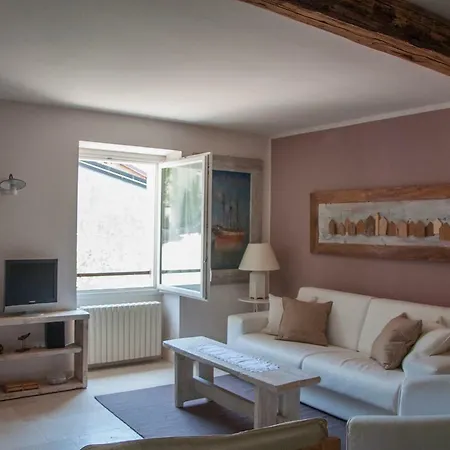 Charming Rustic House Сasa de vacaciones